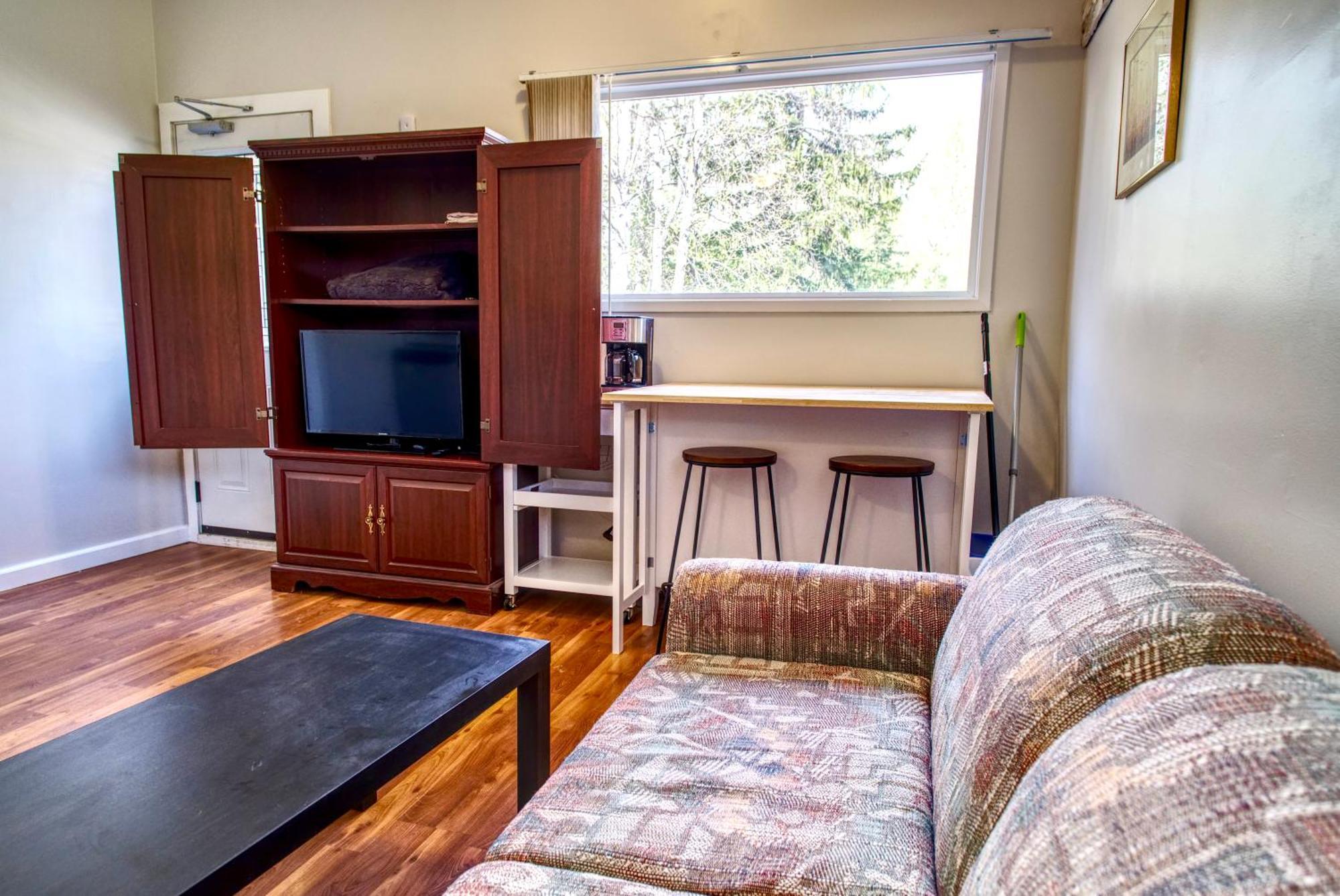 Roberts Roost Resort Quesnel Εξωτερικό φωτογραφία